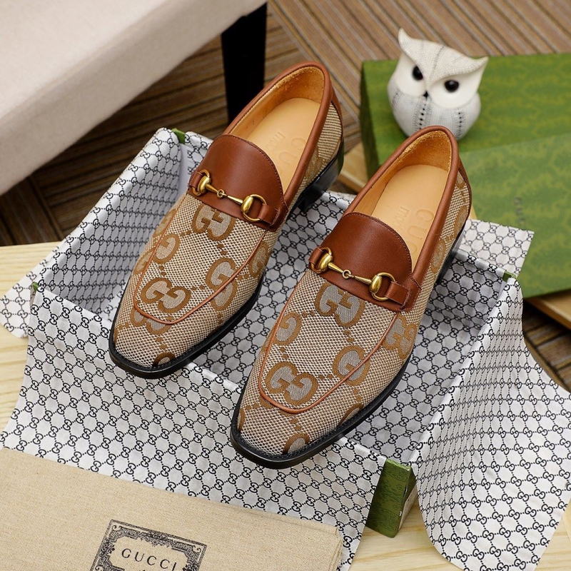 G*u*i leather shoes